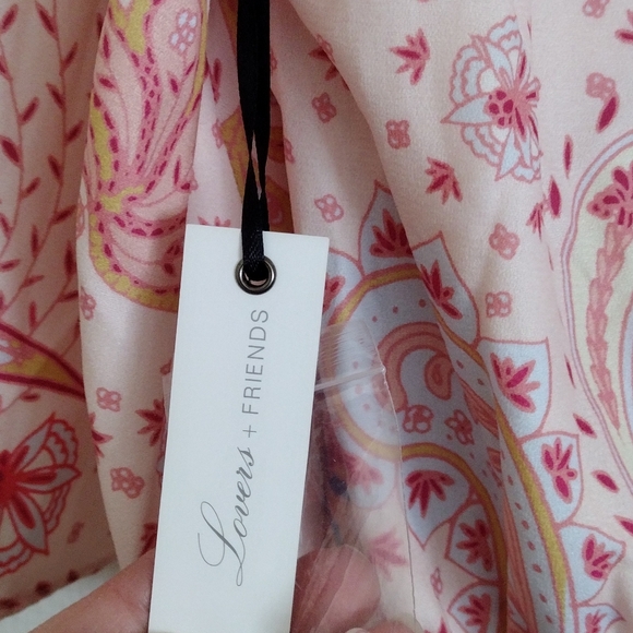 Lovers + Friends NWT Epiphany paisley  floral print pink romper size medium - Picture 13 of 15